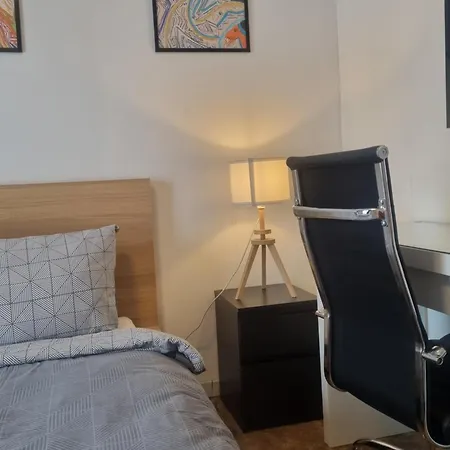 Beauty & Roger Chievres